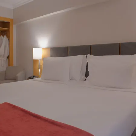 Sana Reno Hotel 3*